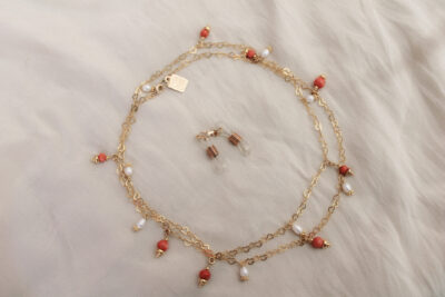 "Lucy" PortaOcchiali/Collana