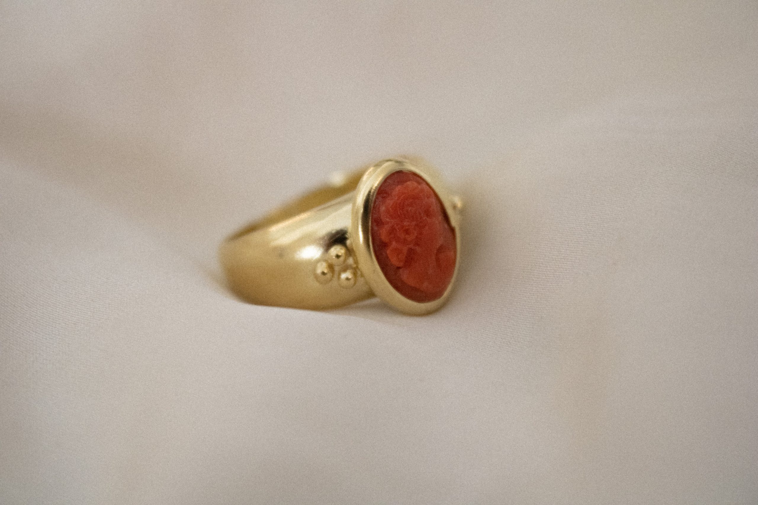 Anello in argento con bagno a spessore in oro