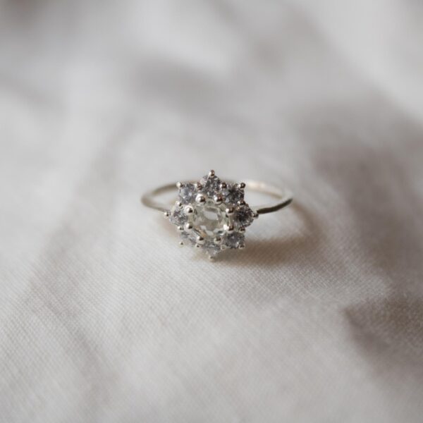 Anello Margherita Prasiolite e Zirconi