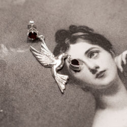 Mono Orecchino Redenzione