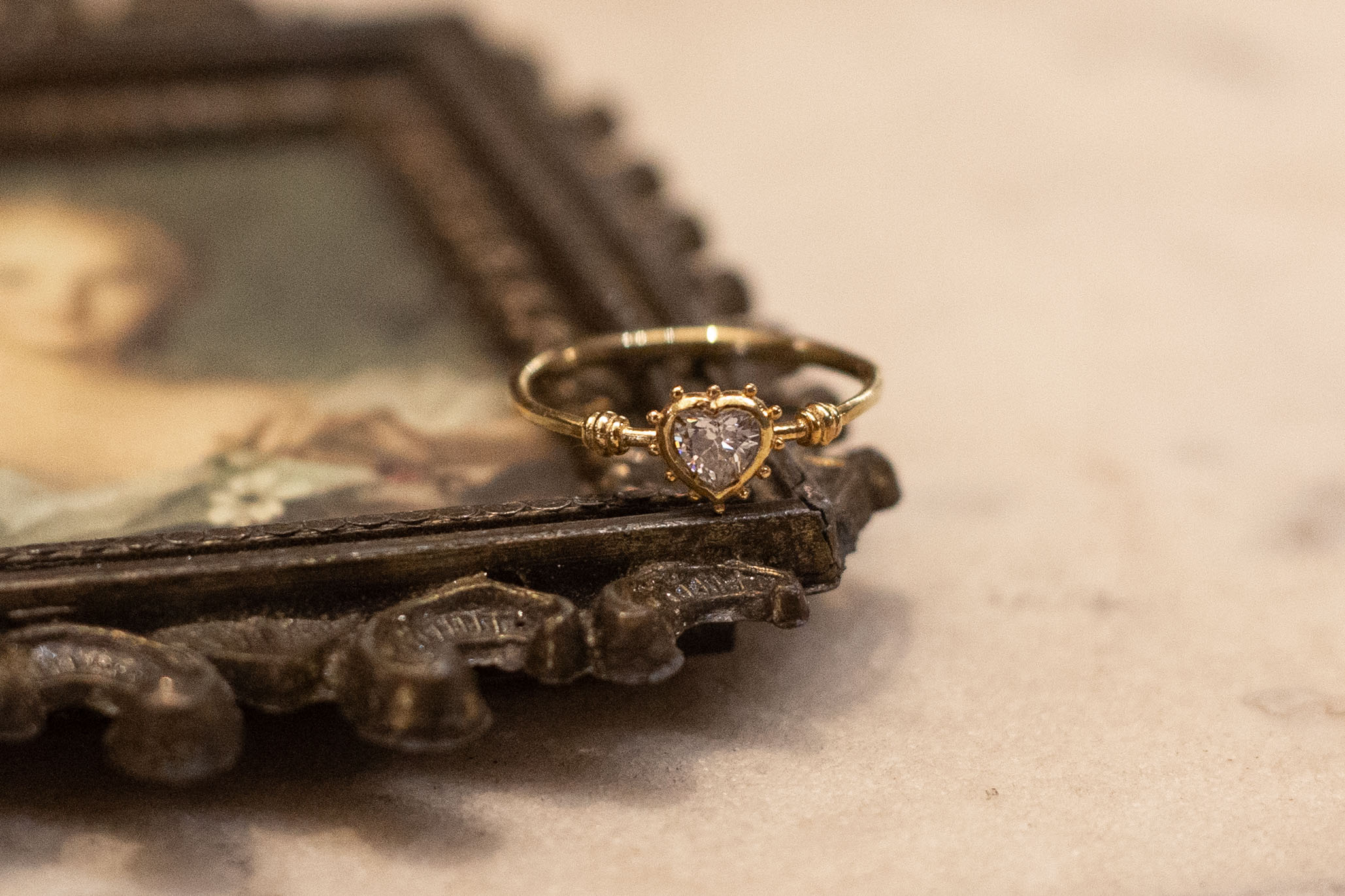 Anello IMMENSUS con zircone