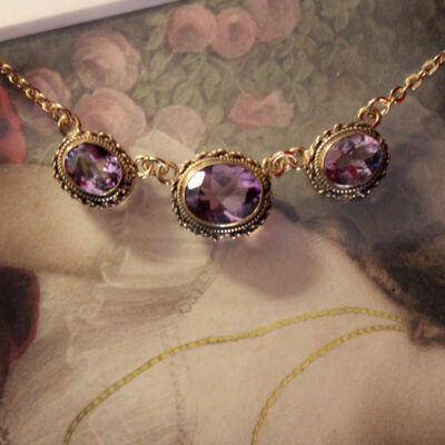 Alternative view of Girocollo Amethystus