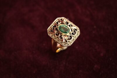 Anello Antique Oro 18 caratteri